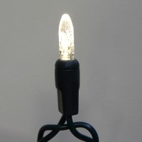 VR 40 LED, červený, 5,85m Vánoční řetěz 40xLED červená 1,2W, svítí stále, 230V vč. adaptéru, rozteč 0,15m, svítící část 5,85m, přivodní kabel zelený 1,5m