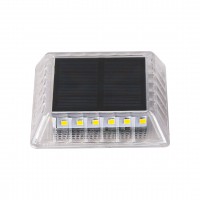 DIVAGOR 0,03W Zemní svítidlo, těleso plast čirý, LED 0,03W, 10lm, neutrální 4000K, 230V, IP68, rozměry 80x80x19mm, napájení solární panel.