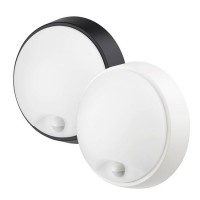 KONBY 18W CCT PIR IP54 Nástěnné venkovní svítidlo, senzor pohybu PIR, dosah 6m, záběr 110°, čas 10s-5min, těleso plast bílá a černá, dif plast opál, LED 18W, 1800lm, přepín. CCT teplota teplá 3000K-denní 6000K, 230V, IP54, d=214mm, h=79mm.