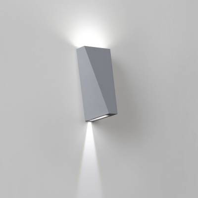 TOPIX L X Nástěnné svítidlo těleso hliník, povrch šedohnědá cca RAL7013, LED 2x3,5W, teplá 3000K, 230V, IP65, 200x98x98mm, paprsek úzký a široký