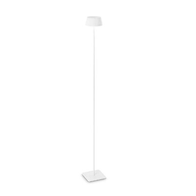 KORYTE FL 1,5W Stojací venkovní lampa, těleso kov, povrch bílá, difuzor plast opál, LED 1,5W, 230lm, teplá 3000K, dotykové stmívání, nabíjení USB-C, výdrž cca 7 hodiny, IP54, rozměry d=140mm, h=1150mm.