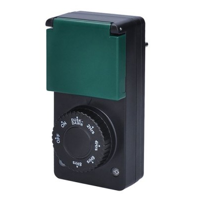 SH 230V, 16A, soumrakový senzor, IP44 Spínací hodiny se soumrakovým senzorem, do zásuvky 230V, 3600W, spínací proud 16A, 6 provozních režimů, LED signalizuje zapnutí spinače, IP44.