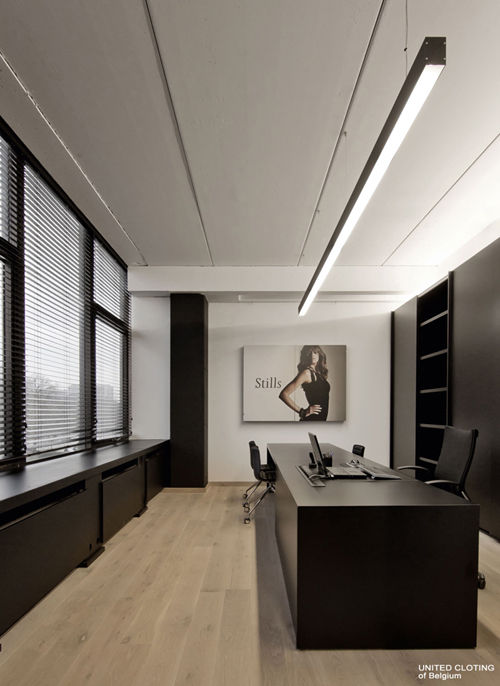 Osvětlení domácí kanceláře svítidly z hliníkových profilů