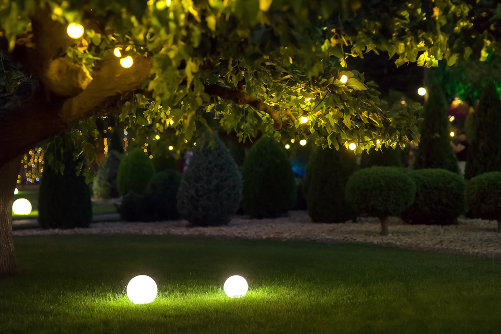 dekorativní svítidlo do trávníku